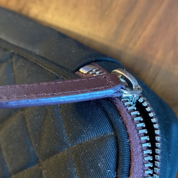 CHANEL - Authentic - laptop or document pouch - *Rare* - Picture 6 of 9